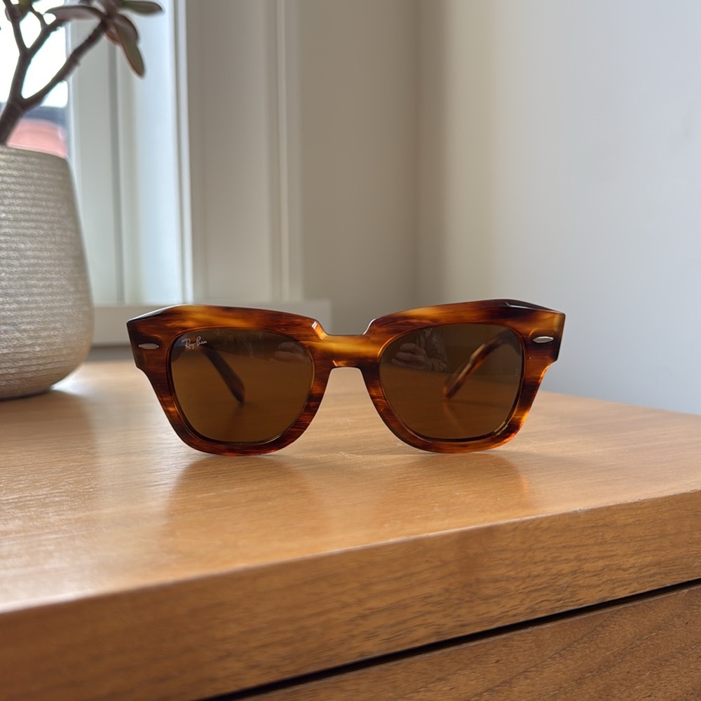 Ray-Ban RB2186 STATE STREET Sunglasses Striped Havana/B-15 Brown